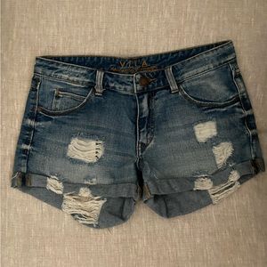 Vintage low rise ripped denim shorts